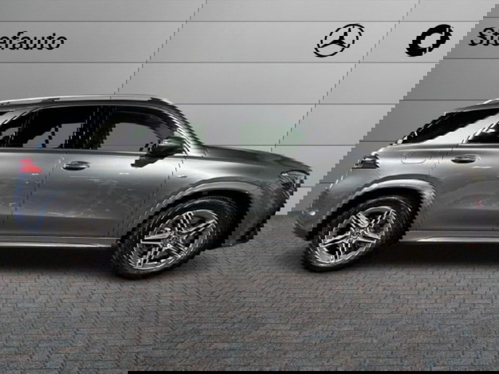 Mercedes-Benz EQB nuova a Bologna (2)