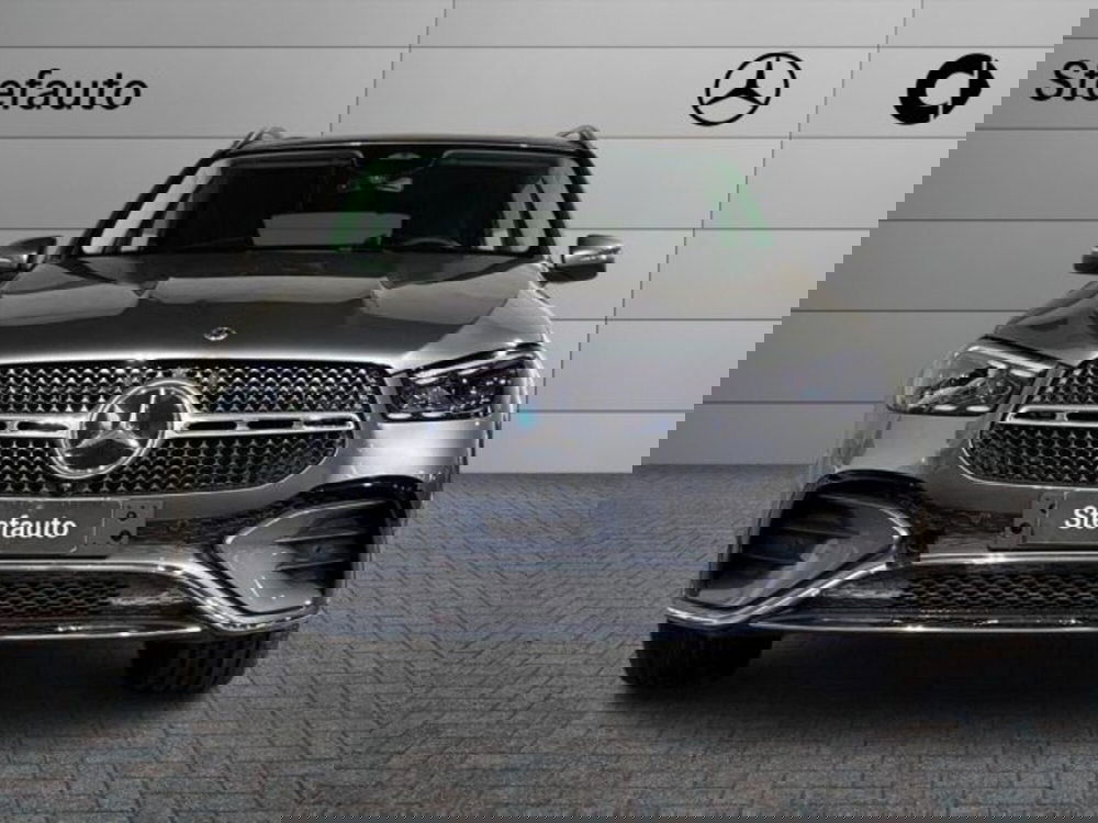 Mercedes-Benz EQB nuova a Bologna (4)