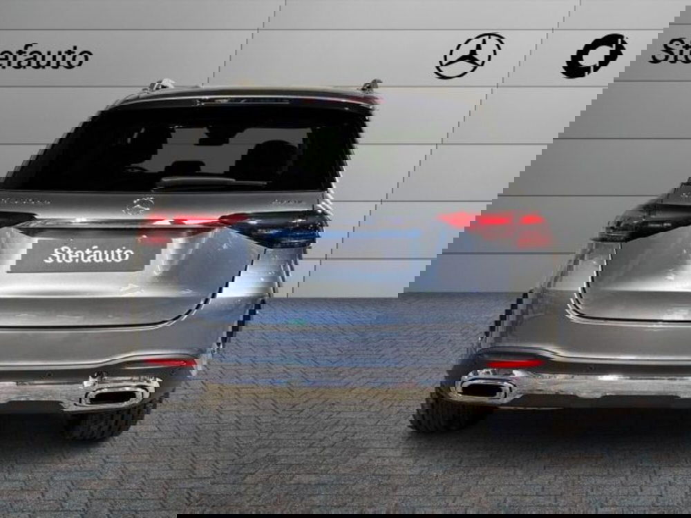 Mercedes-Benz EQB nuova a Bologna (6)