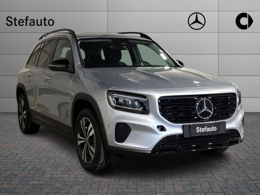 Mercedes-Benz GLB nuova a Bologna