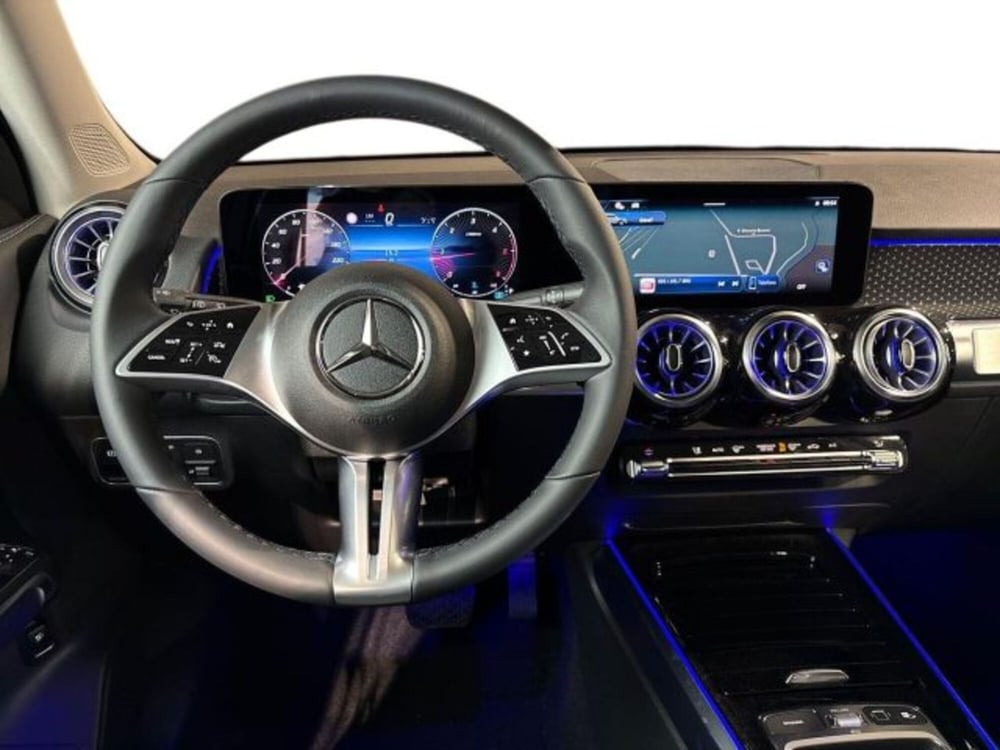 Mercedes-Benz GLB nuova a Bologna (14)