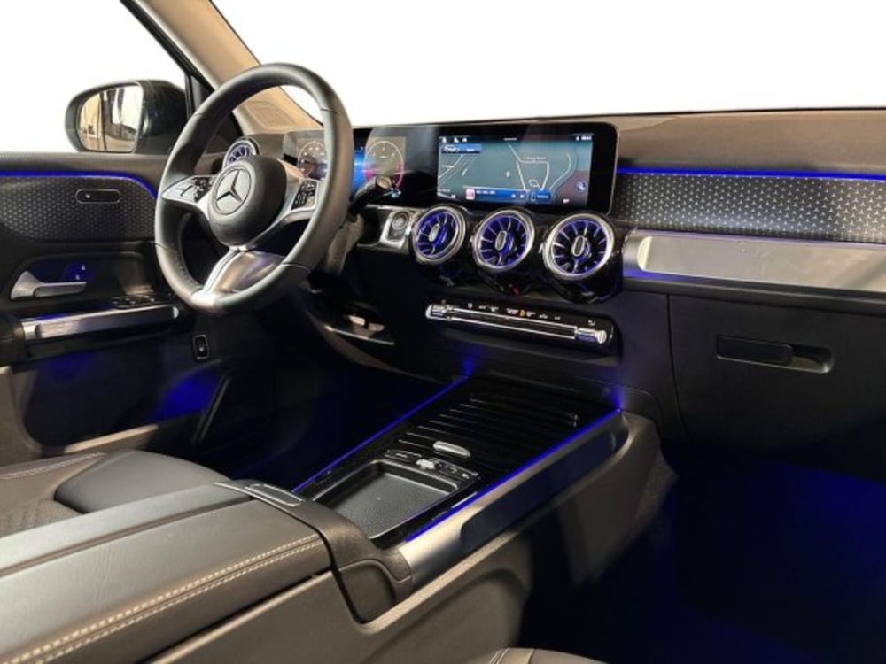 Mercedes-Benz GLB nuova a Bologna (15)