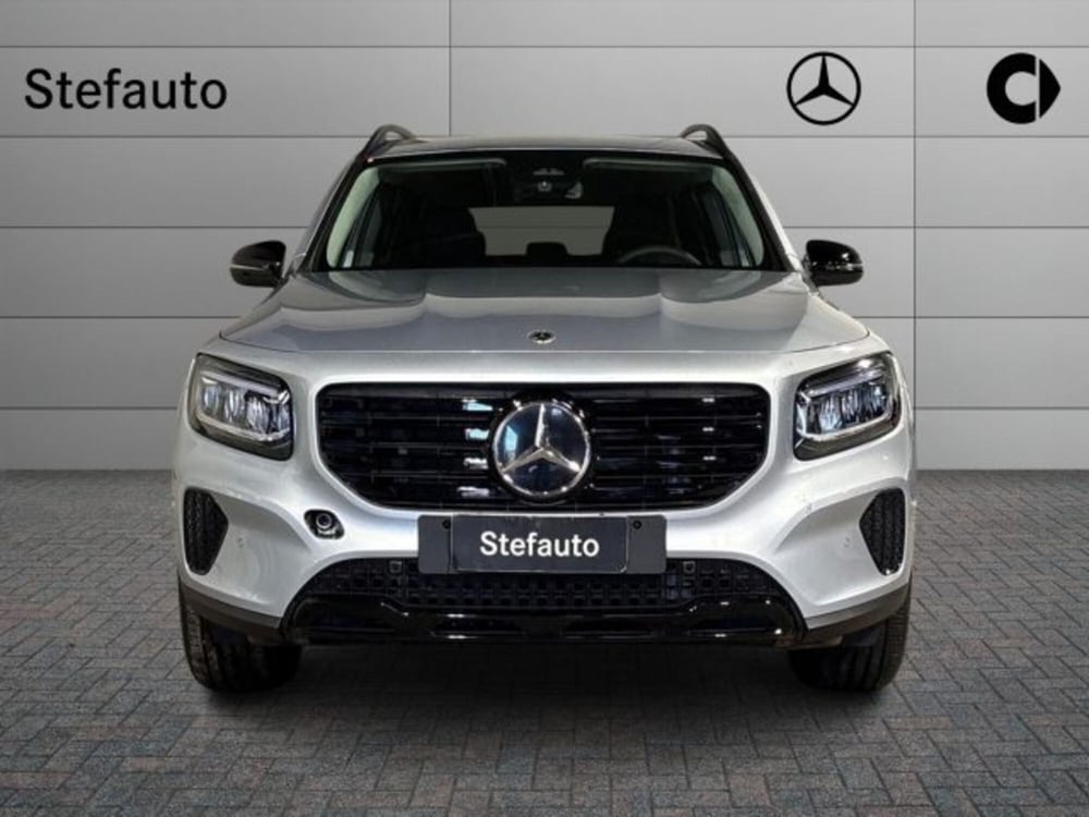 Mercedes-Benz GLB nuova a Bologna (4)