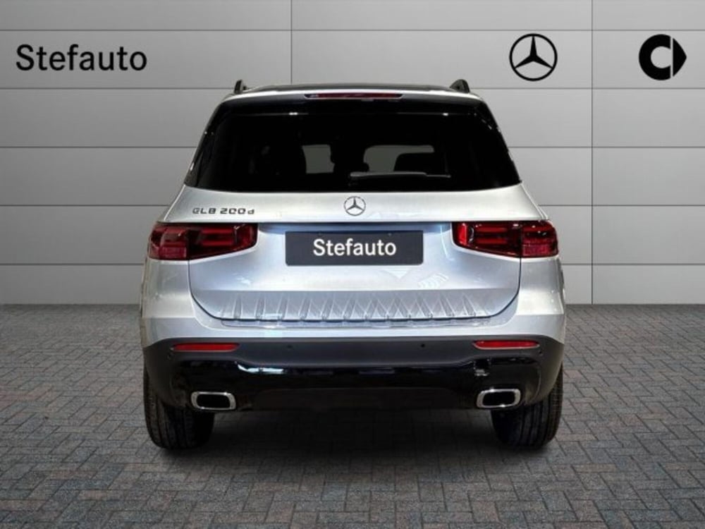 Mercedes-Benz GLB nuova a Bologna (6)