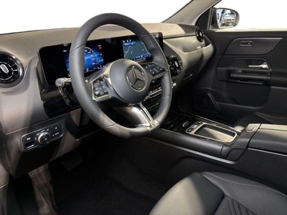 Mercedes-Benz GLA SUV nuova a Bologna (11)