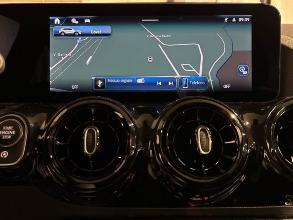 Mercedes-Benz GLA SUV nuova a Bologna (17)