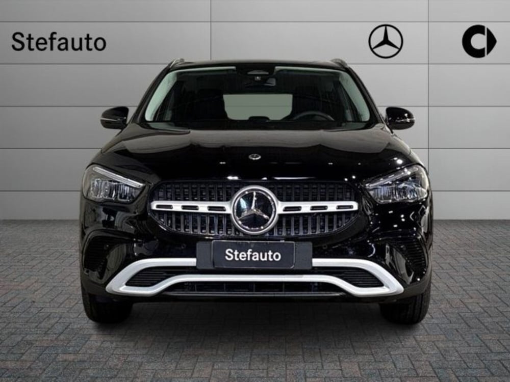 Mercedes-Benz GLA SUV nuova a Bologna (4)