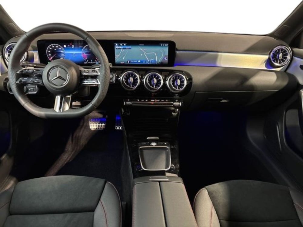 Mercedes-Benz Classe A nuova a Bologna (13)