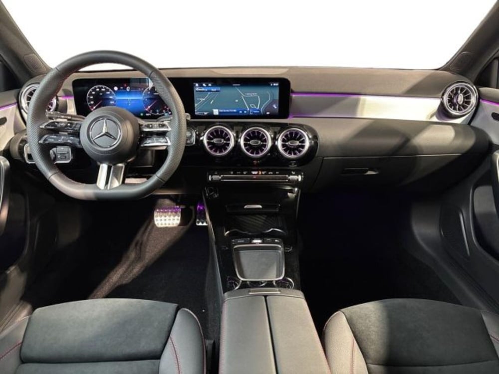 Mercedes-Benz Classe A nuova a Bologna (13)