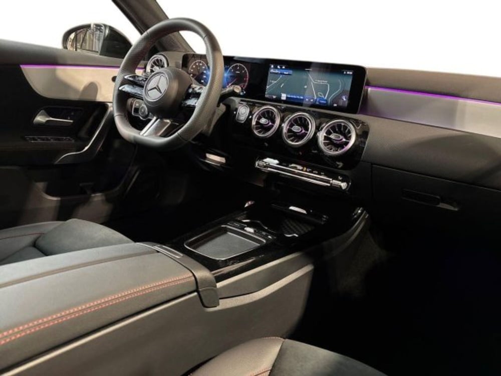 Mercedes-Benz Classe A nuova a Bologna (15)