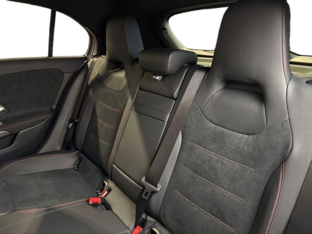 Mercedes-Benz Classe A nuova a Bologna (9)