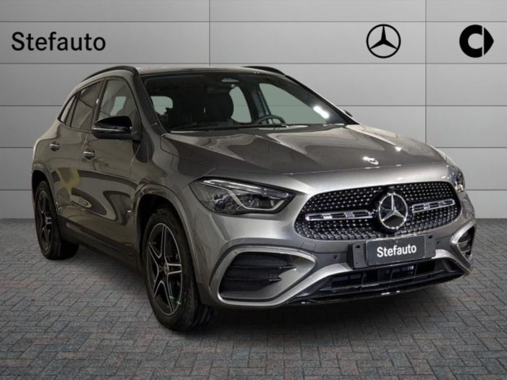 Mercedes-Benz GLA SUV nuova a Bologna
