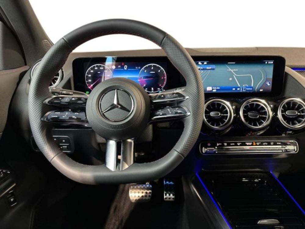 Mercedes-Benz GLA SUV nuova a Bologna (14)