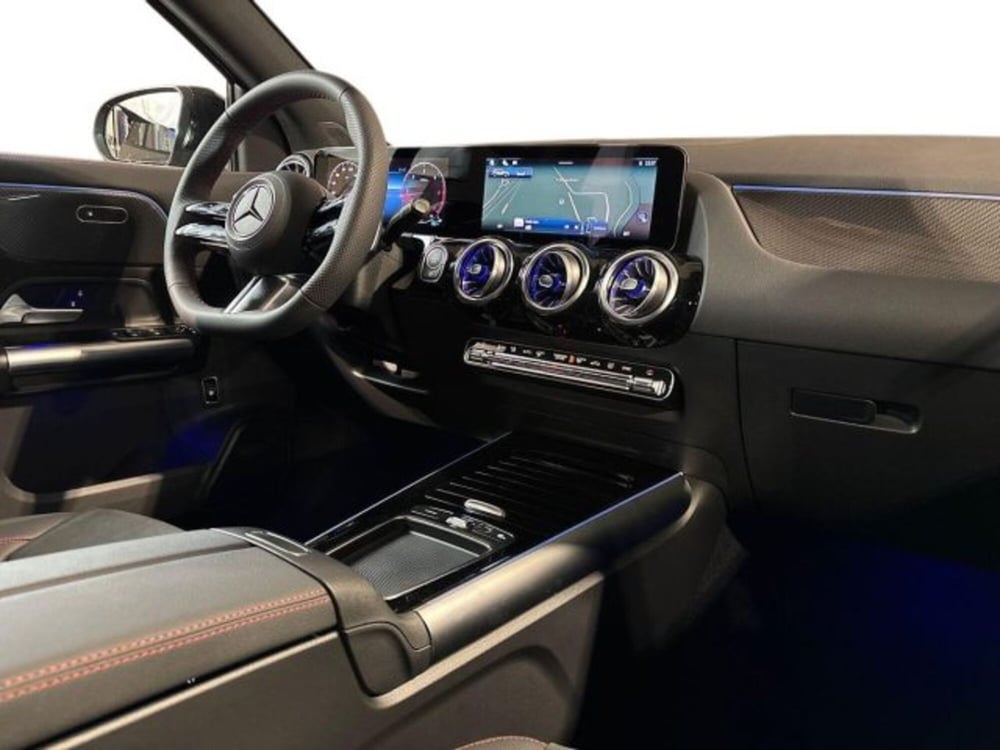 Mercedes-Benz GLA SUV nuova a Bologna (15)