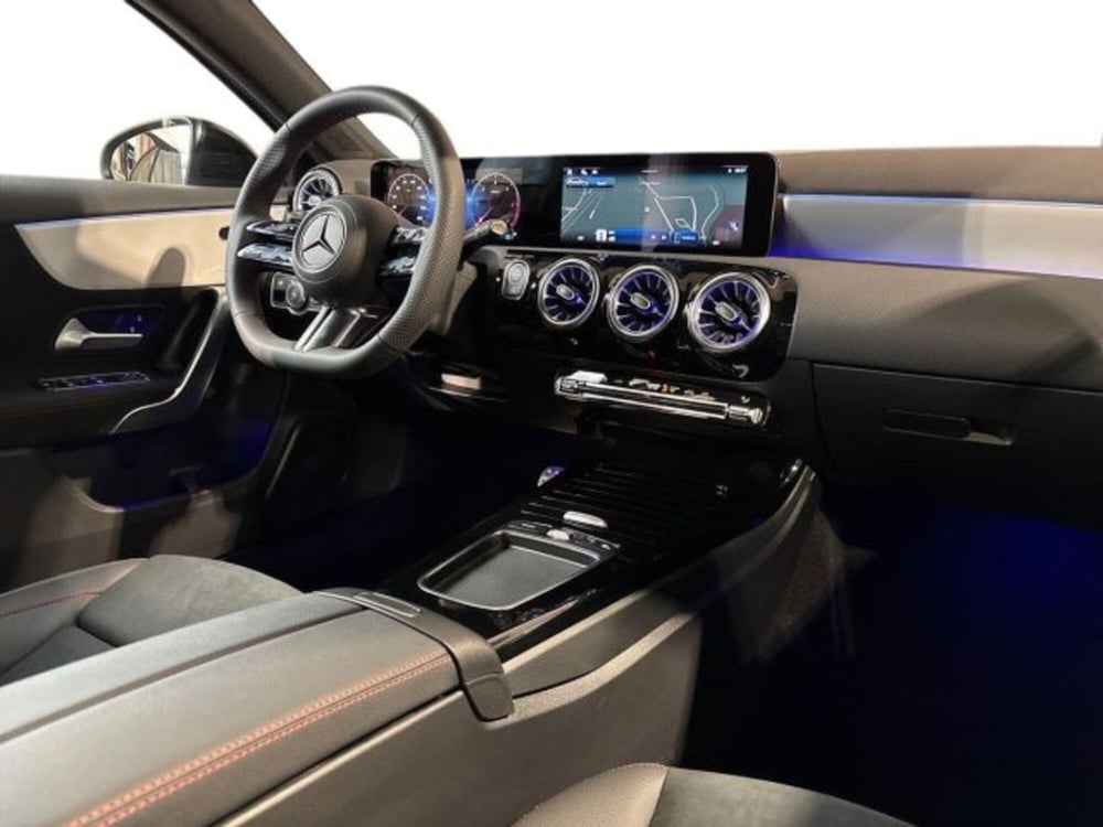 Mercedes-Benz Classe A nuova a Bologna (15)