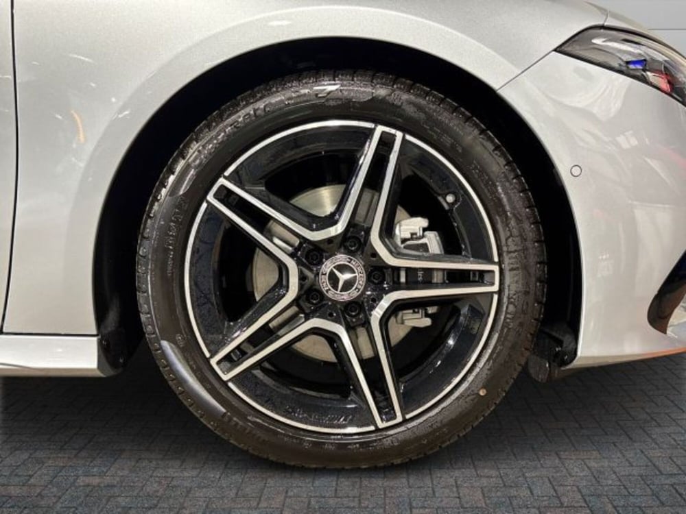 Mercedes-Benz Classe A nuova a Bologna (8)