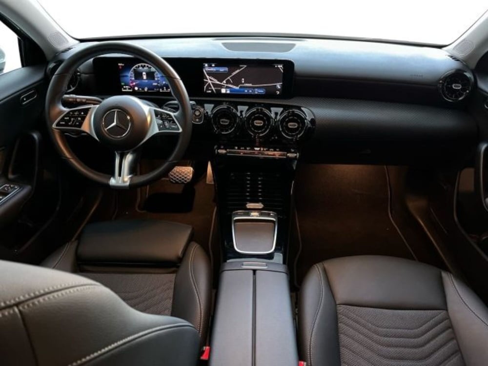 Mercedes-Benz Classe A Sedan usata a Verona (9)
