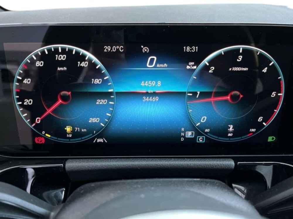 Mercedes-Benz GLA SUV usata a Verona (8)