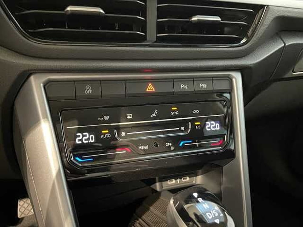 Volkswagen T-Roc nuova a Ravenna (16)