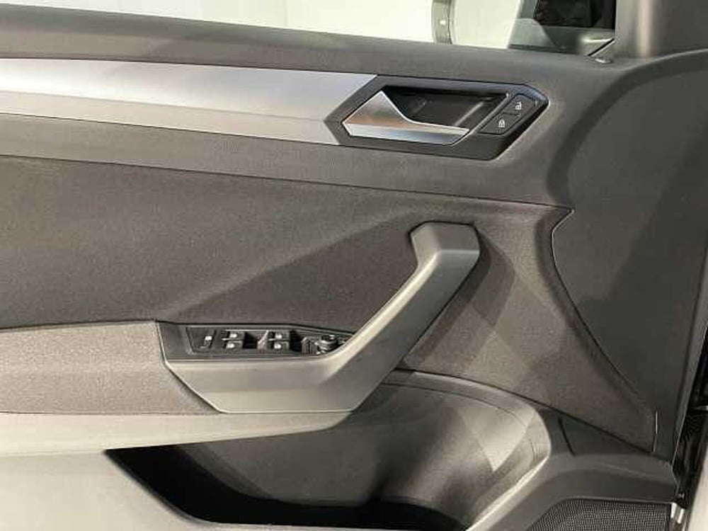Volkswagen T-Roc nuova a Ravenna (18)