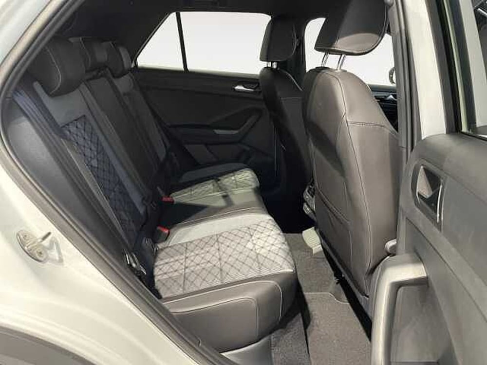 Volkswagen T-Roc nuova a Ravenna (8)