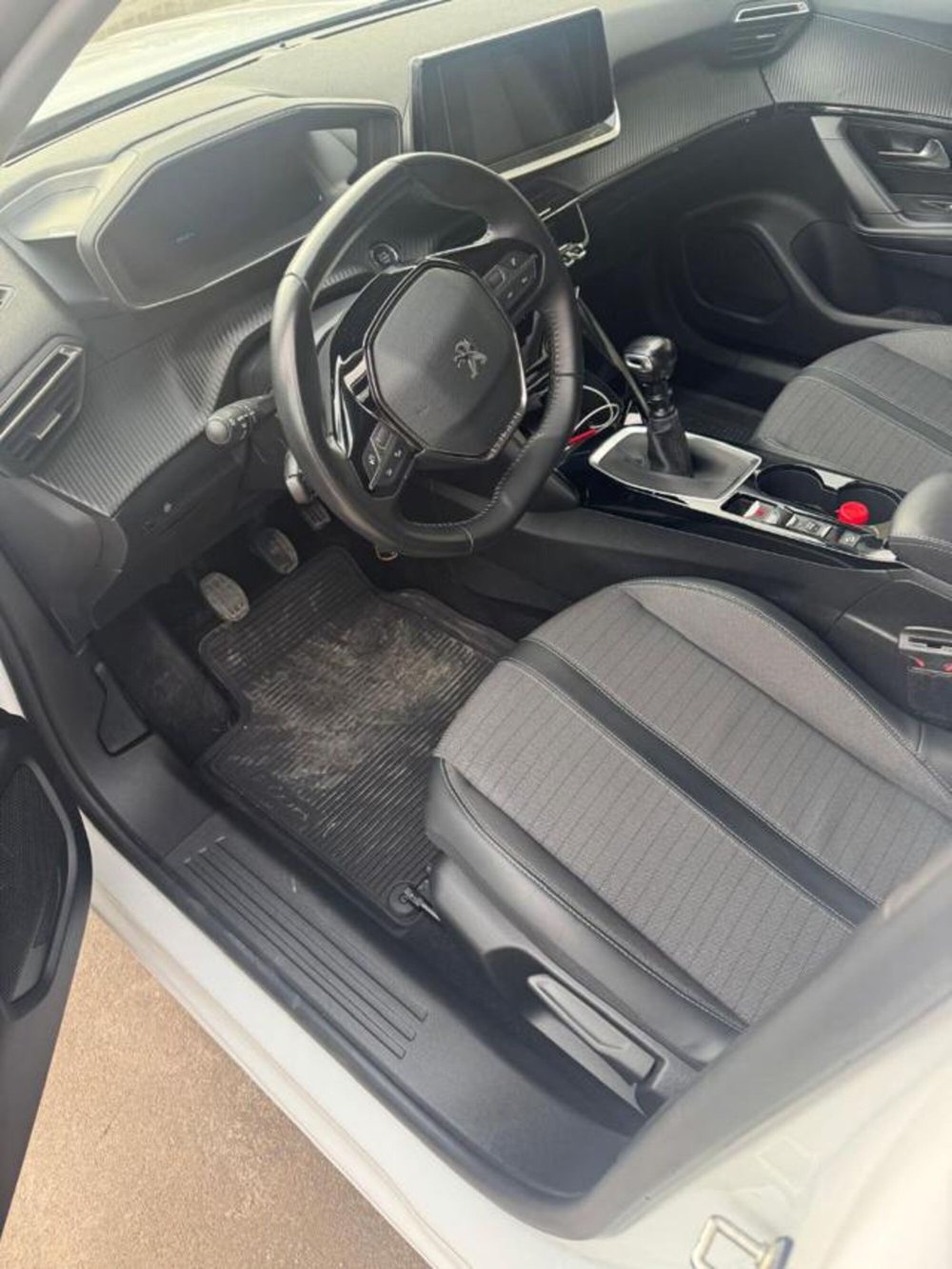 Peugeot 2008 usata a Caserta (10)