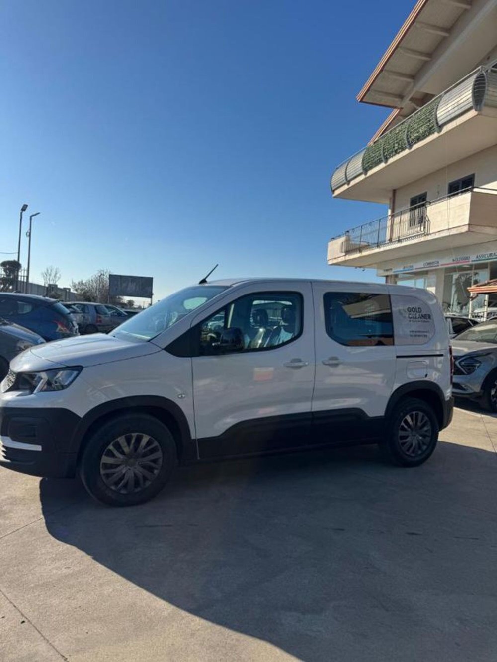 Peugeot Rifter usata a Caserta (2)