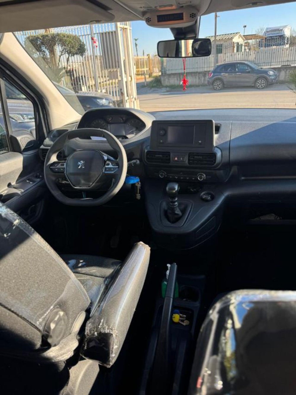 Peugeot Rifter usata a Caserta (9)