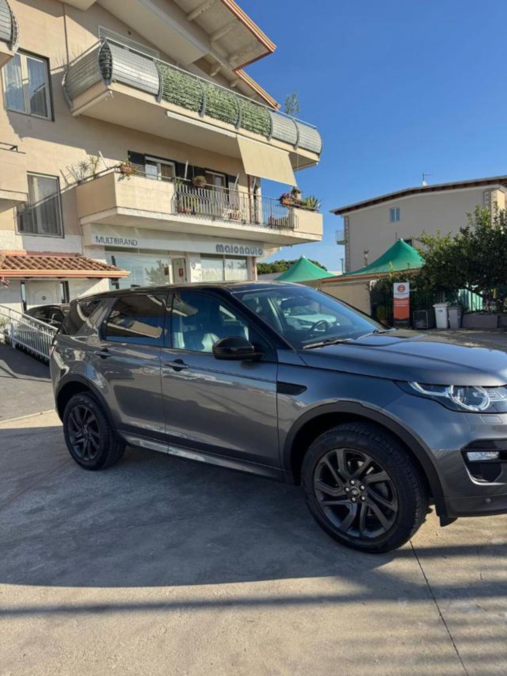 Land Rover Discovery Sport usata a Caserta (8)