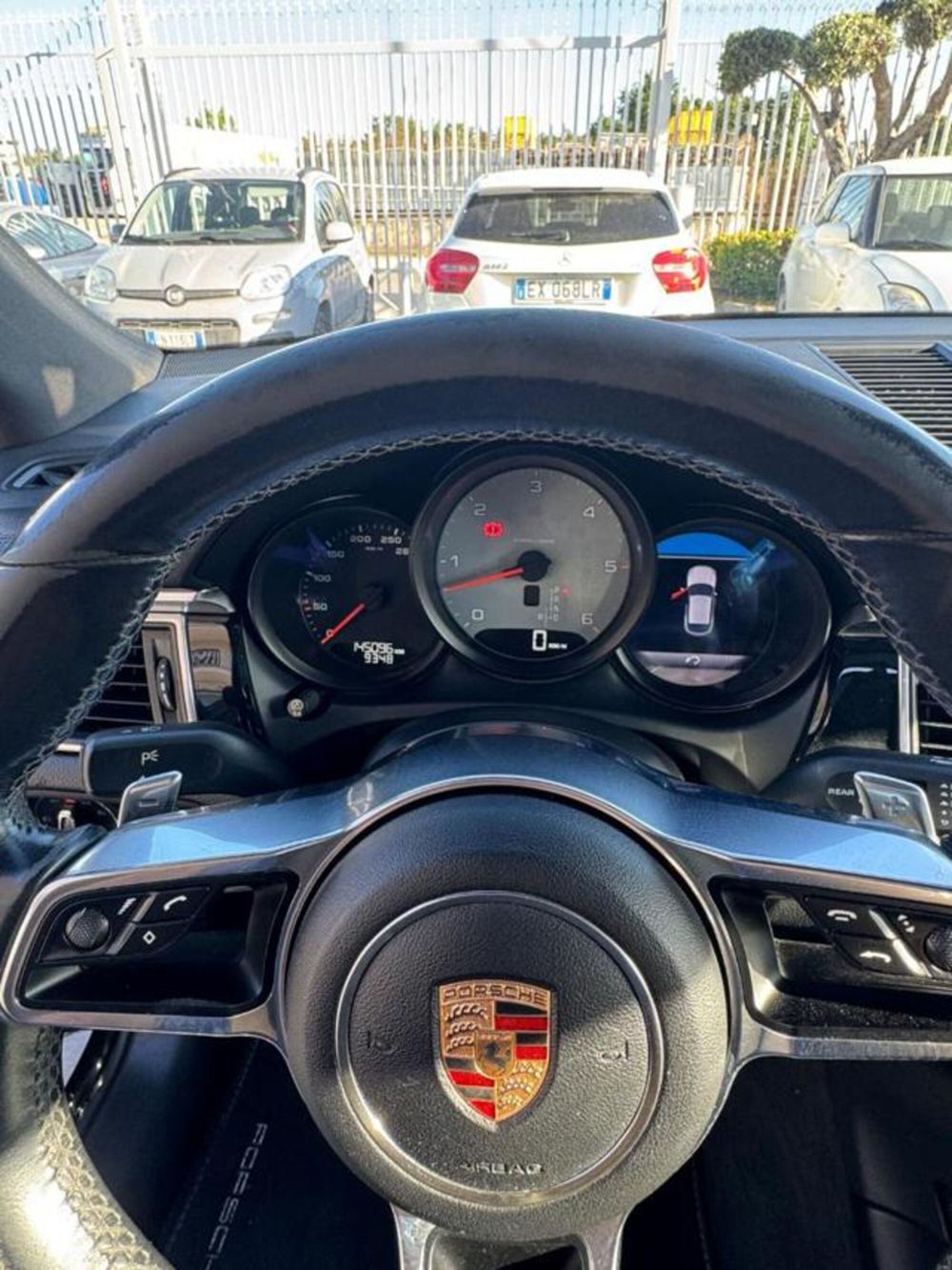 Porsche Macan usata a Caserta (12)