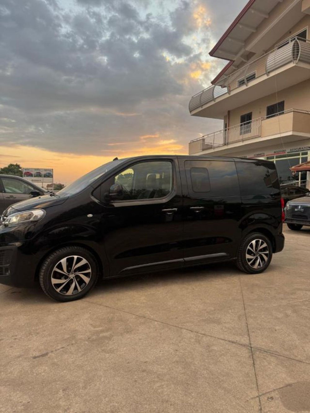 Citroen Spacetourer usata a Caserta (2)