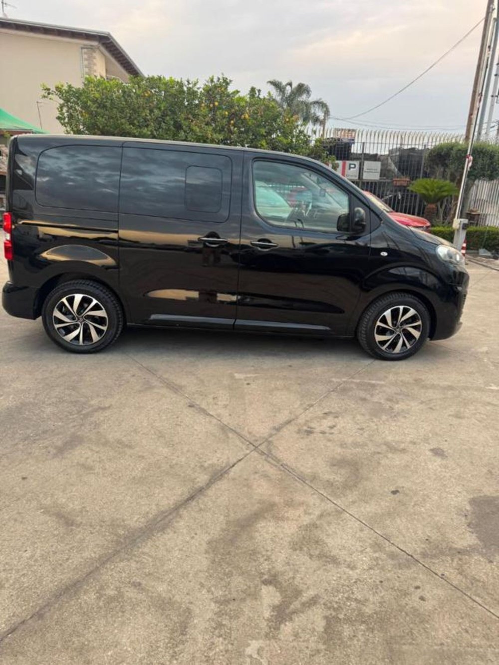 Citroen Spacetourer usata a Caserta (6)