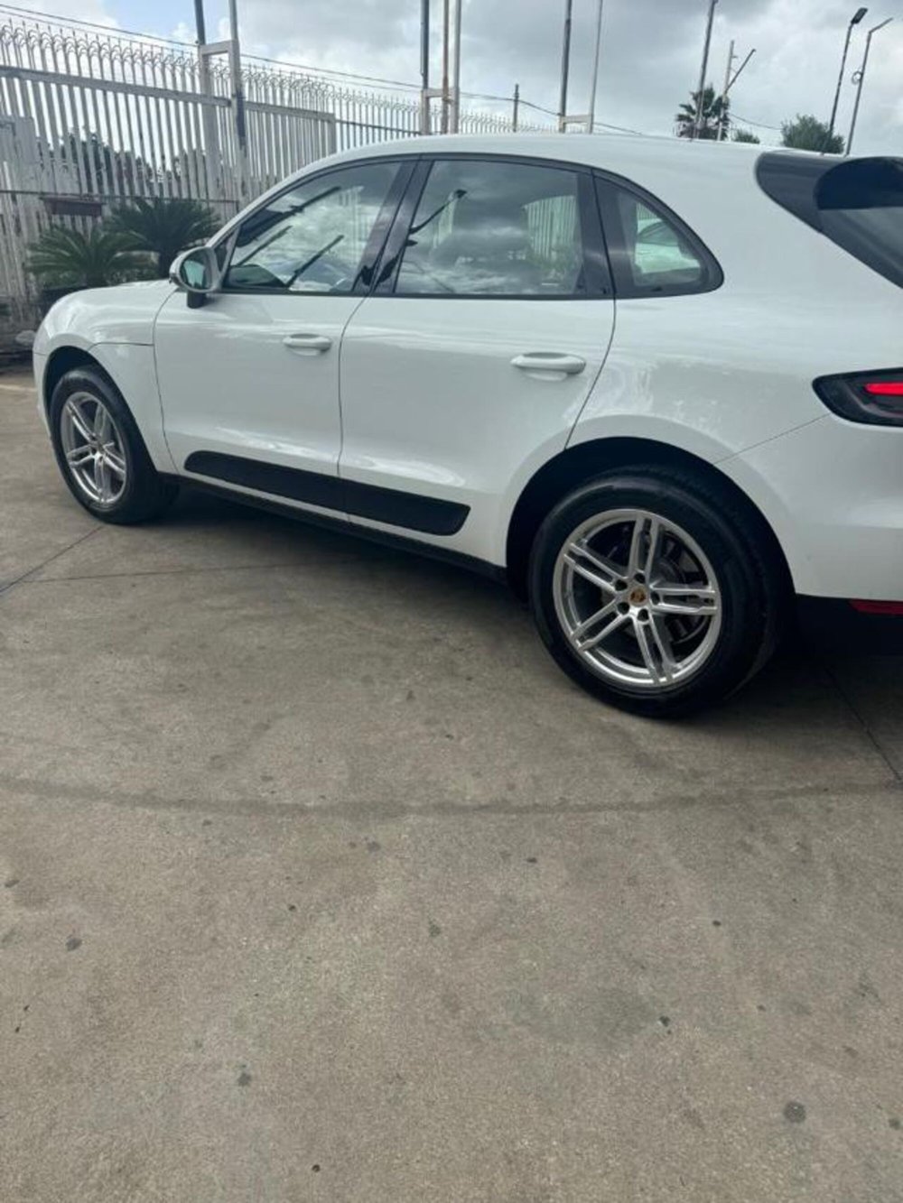 Porsche Macan usata a Caserta (4)