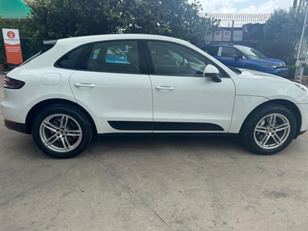 Porsche Macan usata a Caserta (7)