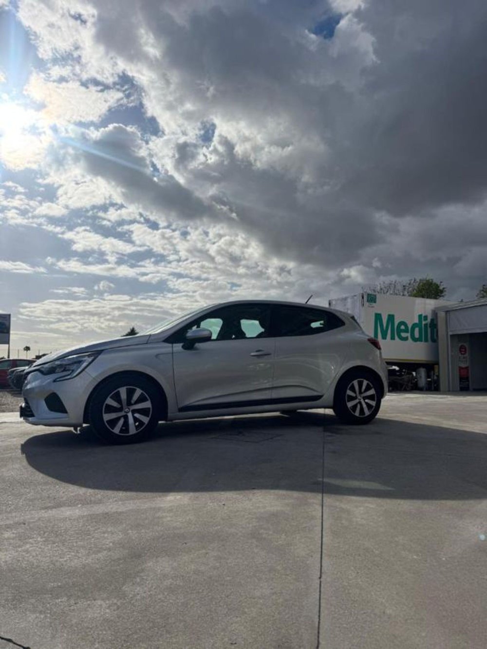 Renault Clio usata a Caserta (2)