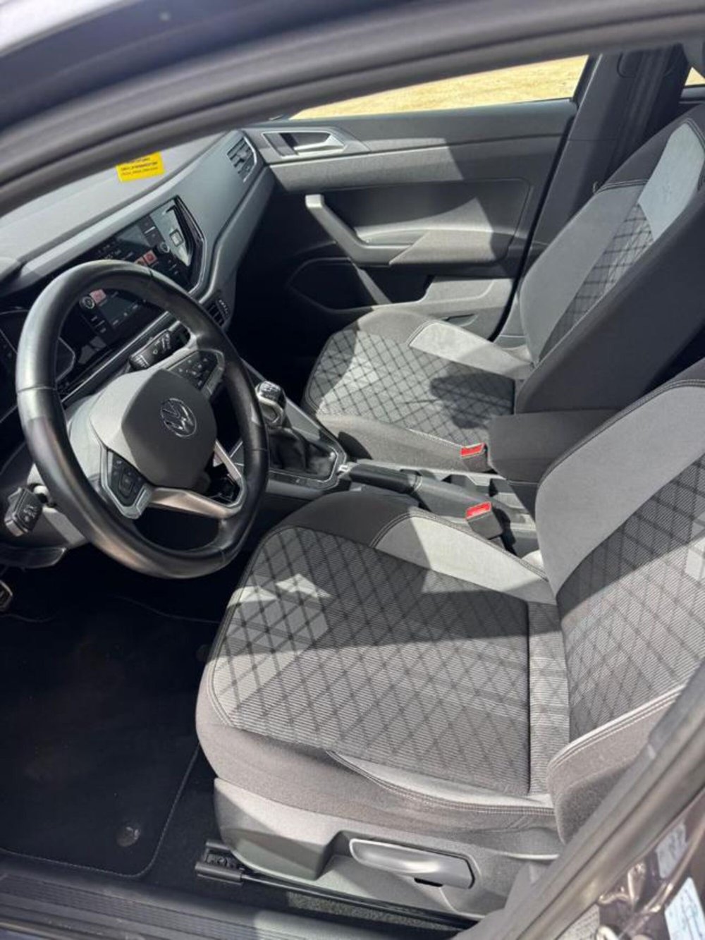 Volkswagen Taigo usata a Caserta (11)