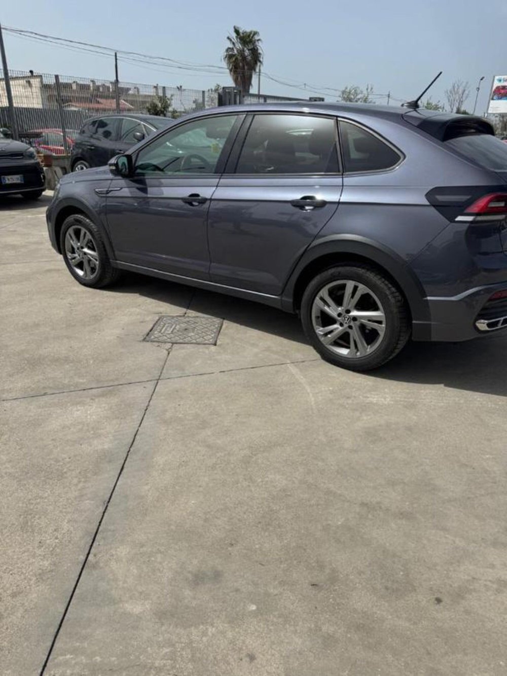 Volkswagen Taigo usata a Caserta (4)