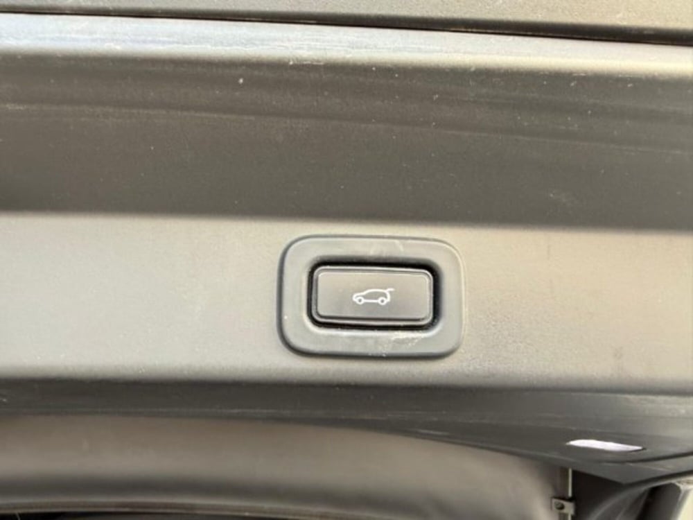 Land Rover Range Rover usata a Trapani (9)