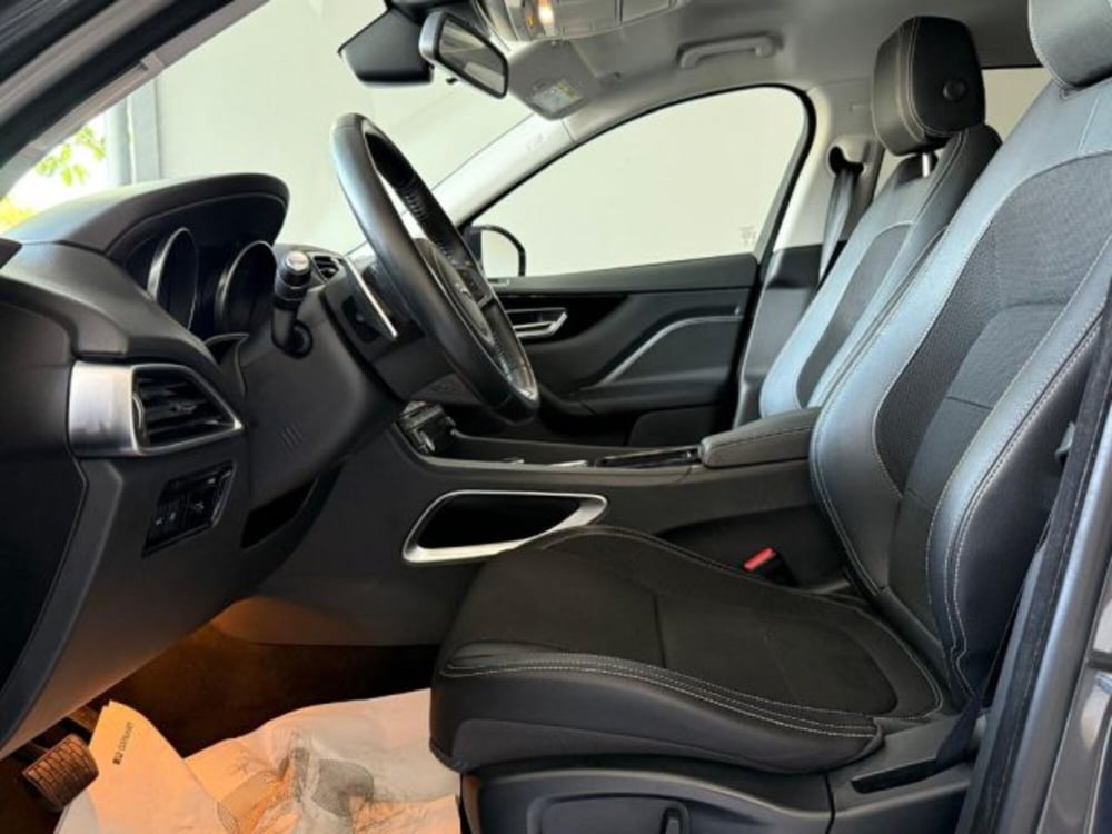 Jaguar F-Pace usata a Trapani (6)
