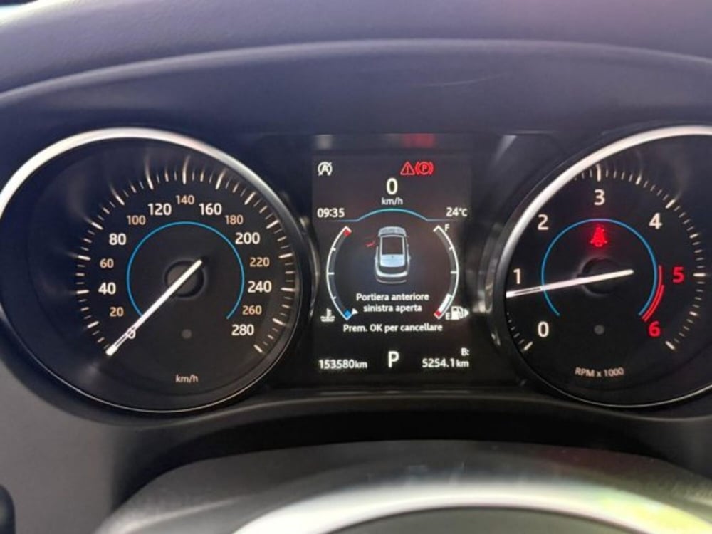Jaguar F-Pace usata a Trapani (9)