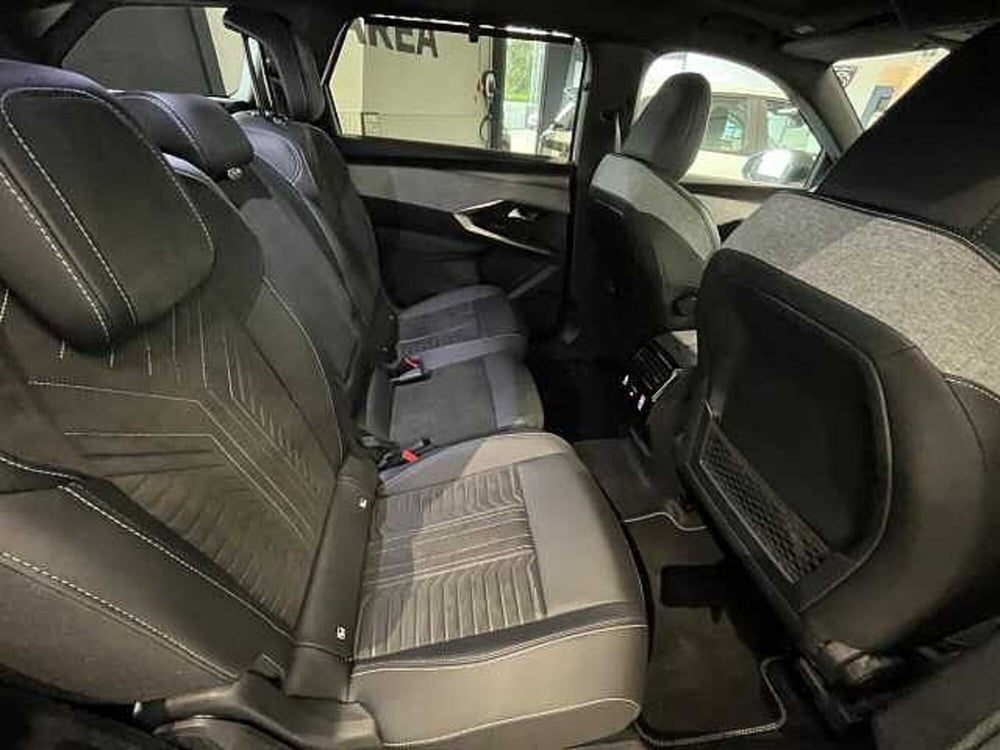 Peugeot 5008 nuova a Venezia (17)