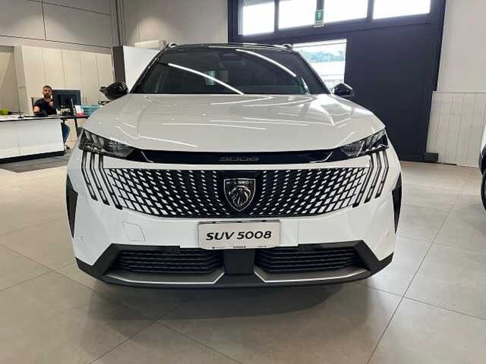 Peugeot 5008 nuova a Venezia (2)