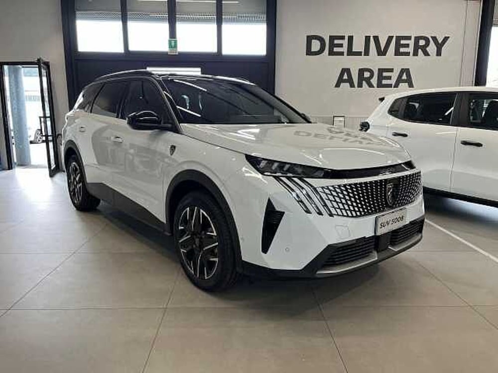 Peugeot 5008 nuova a Venezia (3)