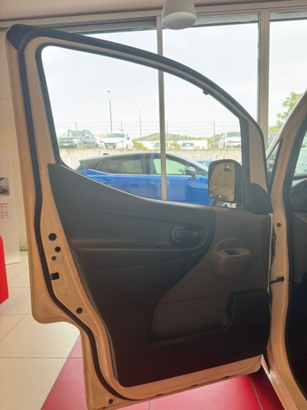 Nissan NV200 usata a Sassari (8)