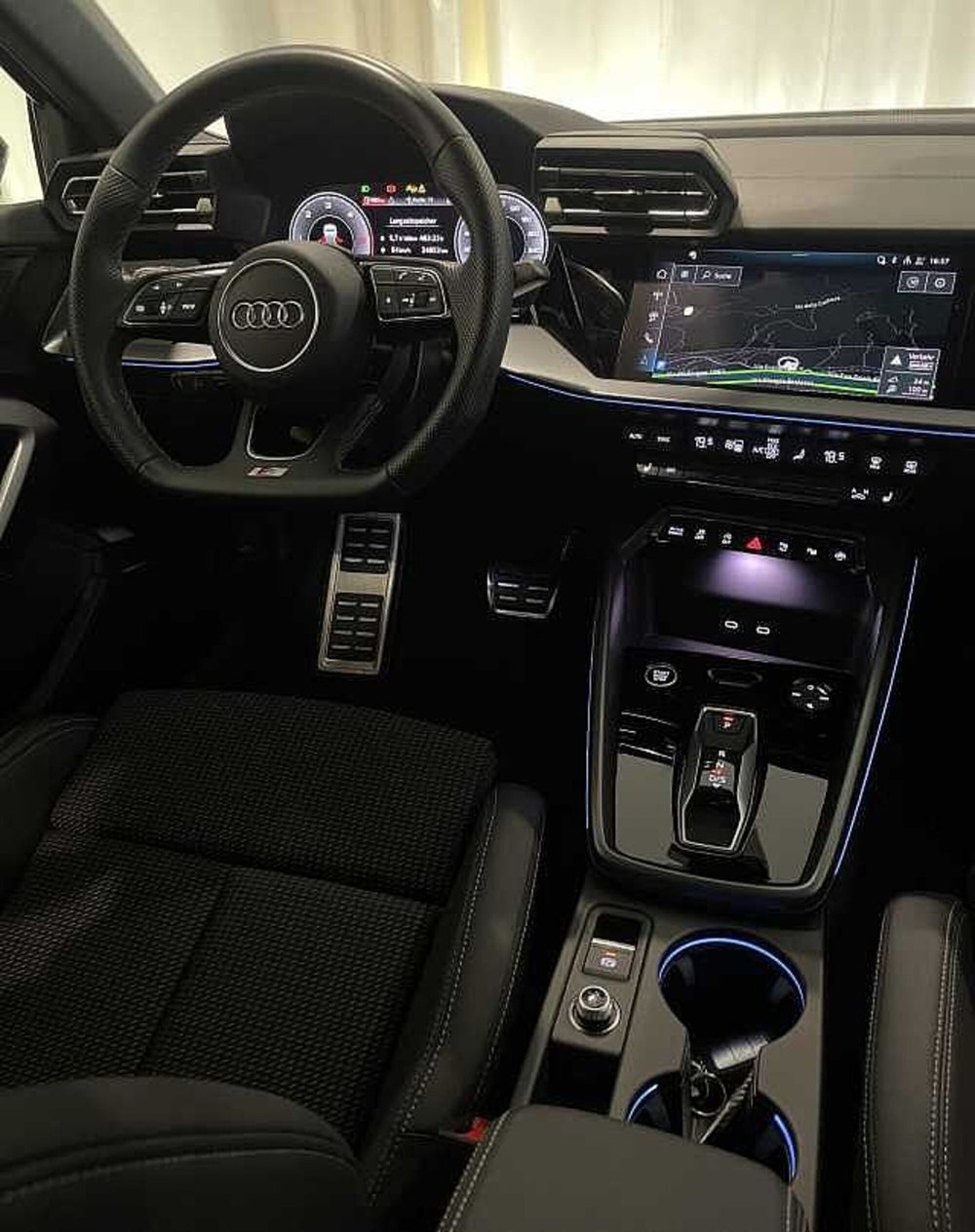 Audi A3 Sedan usata a Genova (6)