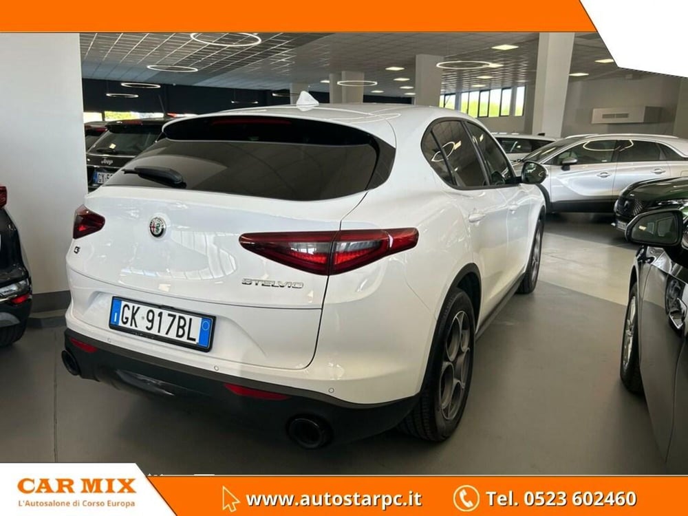 Alfa Romeo Stelvio usata a Piacenza (4)