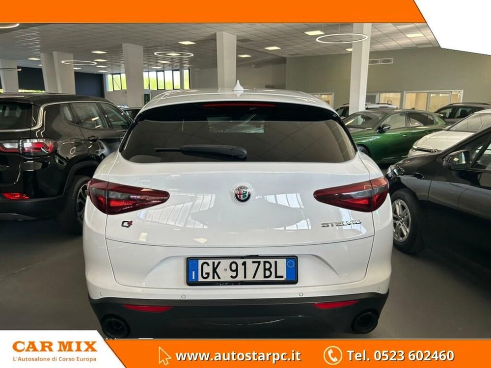 Alfa Romeo Stelvio usata a Piacenza (5)