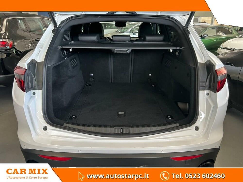 Alfa Romeo Stelvio usata a Piacenza (7)
