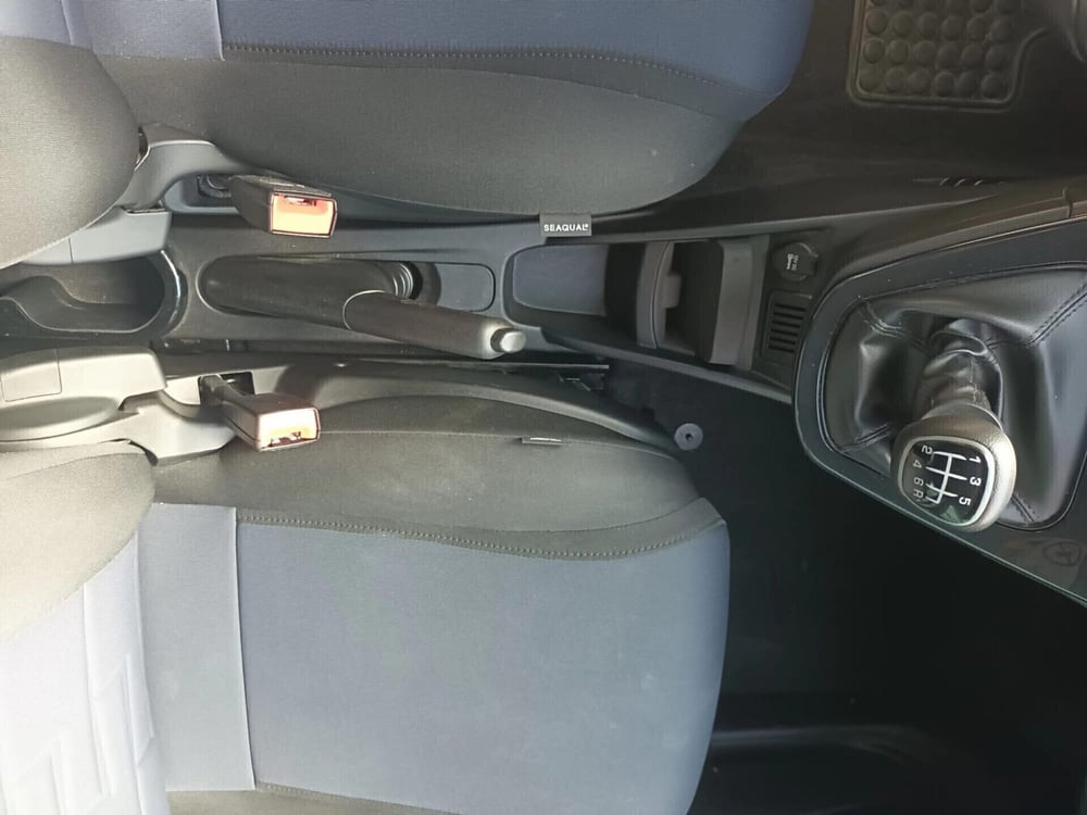 Lancia Ypsilon usata a Bari (12)