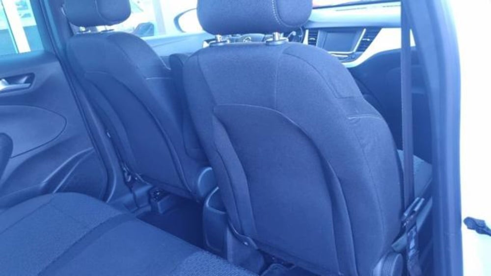 Opel Crossland usata a Savona (16)